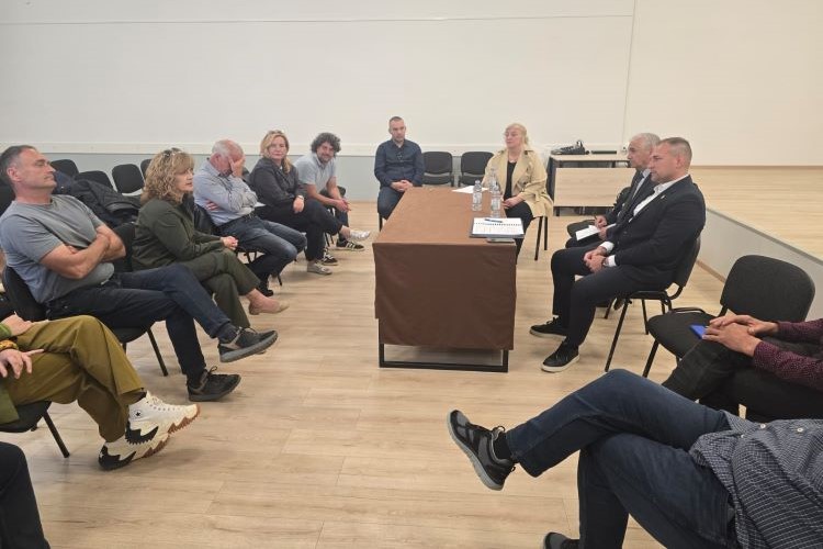 Slika /slike/Priopcenja/Savjetodavna naslovna.jpg